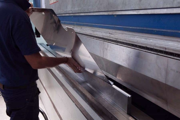 G.LASER | Progettazione opere acciaio inox Collecchio | Progetti carpenteria meccanica | Realizzazioni